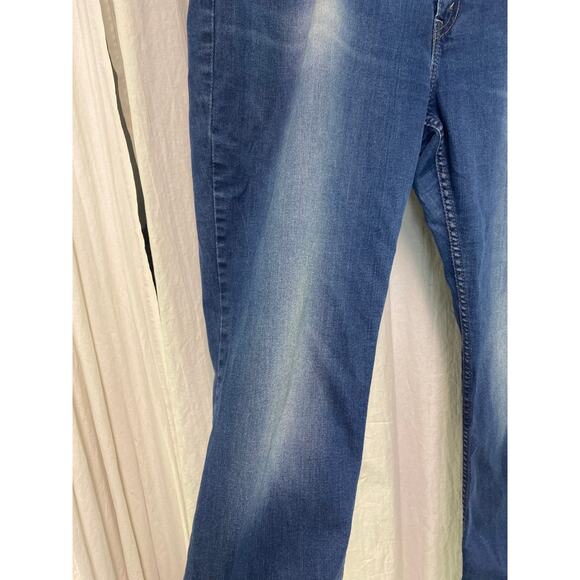 Levi Strauss Mid Rise Skinny size 18W - Picture 2 of 4